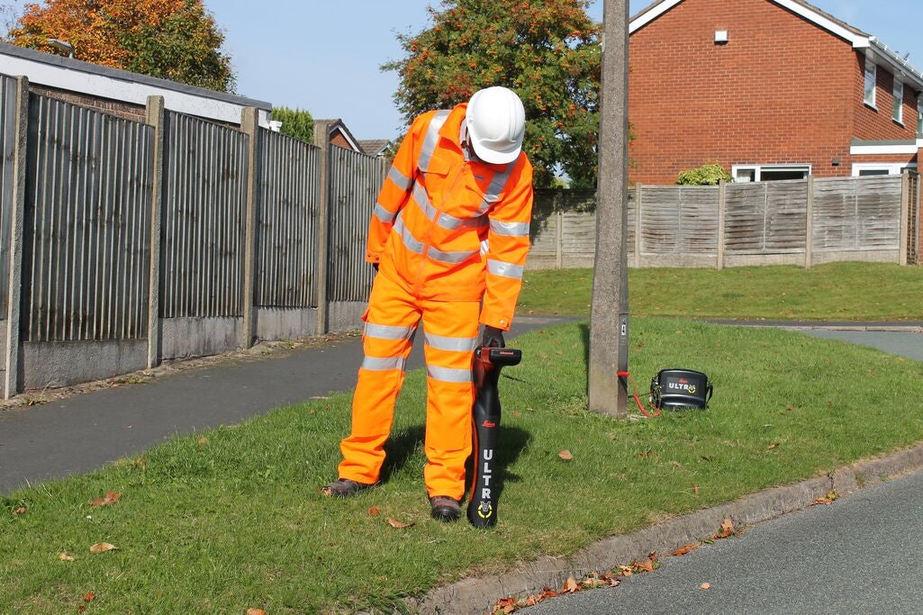 Leica ULTRA Utility Detection And Tracing System 5 Watt Standard | Shop ...